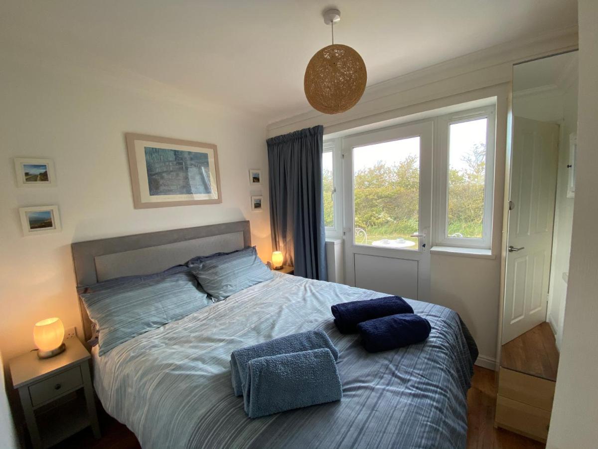 Bayview Self-catering Coastal In Rural West Wight Holiday home *