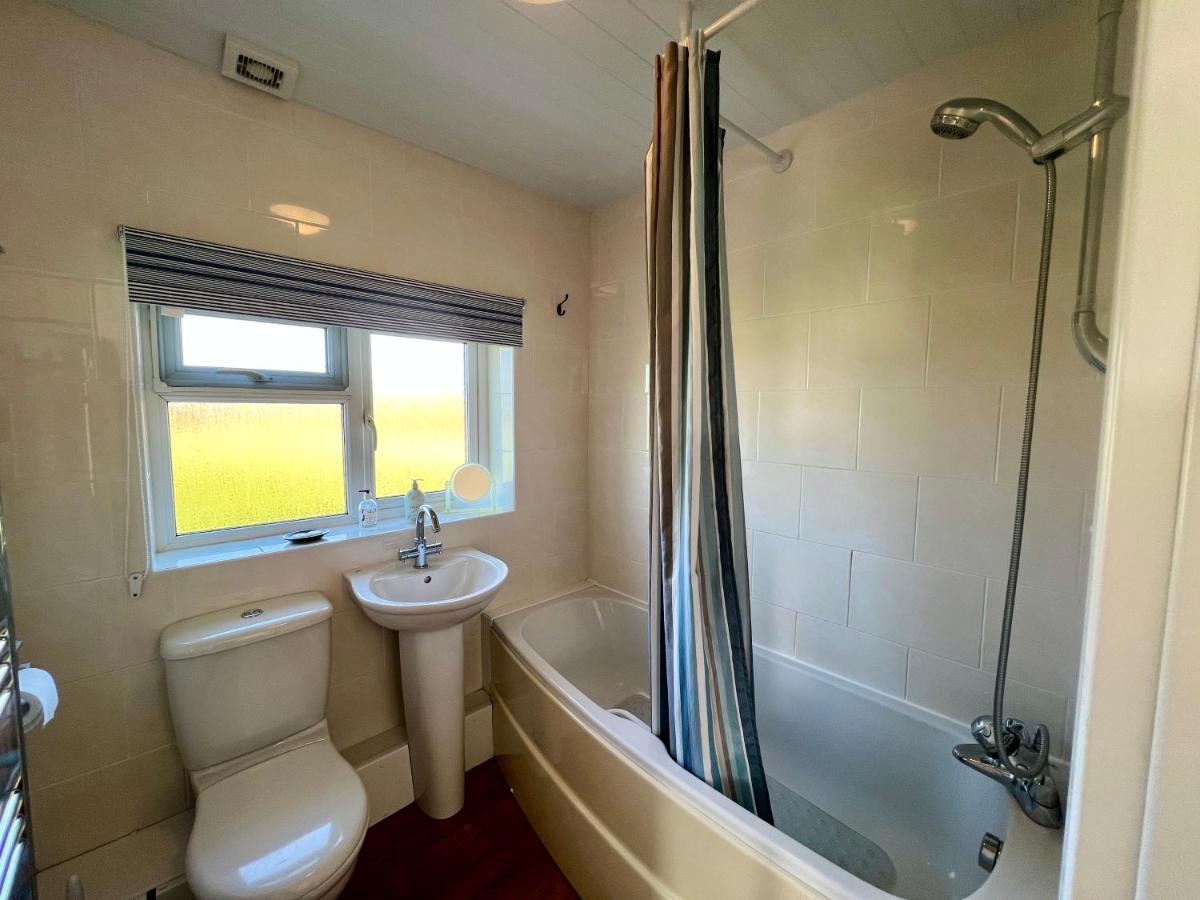 Bayview Self-catering Coastal In Rural West Wight Freshwater